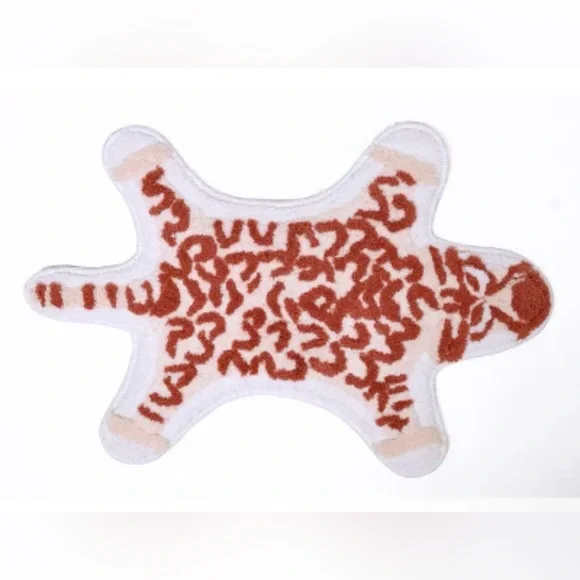 NatureStep Cheetah Non Skid Bath Rug 20x30 New with Tag