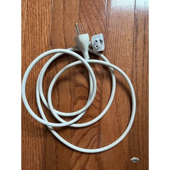 Apple 6ft Extension Power Cord For MacBook Pro