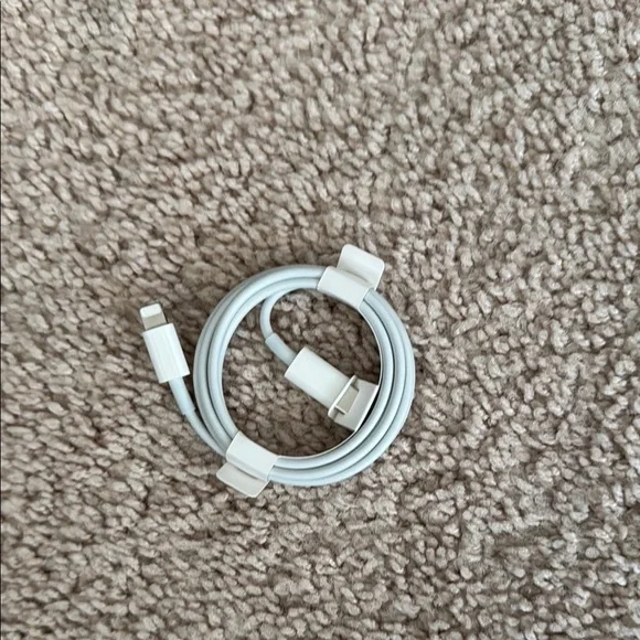 NEW Apple USB-C to Lightning charging cable