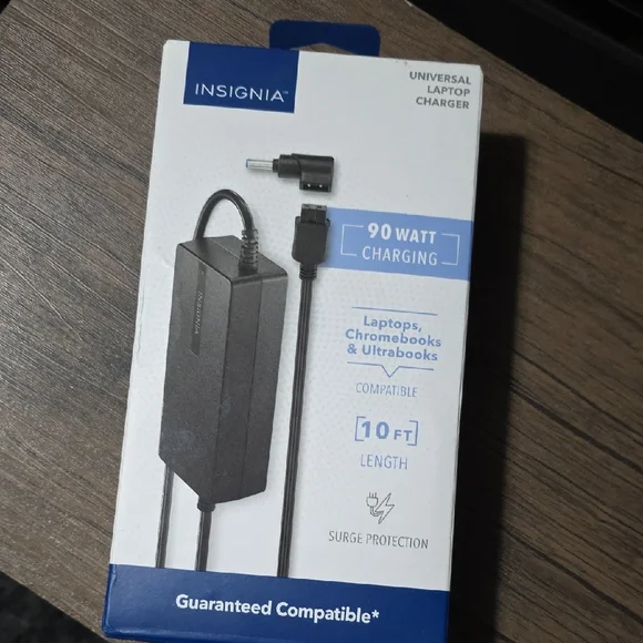Insignia Universal Laptop Charger