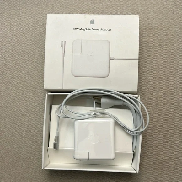 Original APPLE 60W MagSafe Power Adapter Charger - MC461LL/A