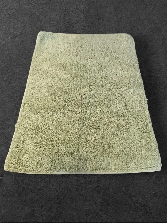 Lauren Ralph Lauren sage green bath mat 25X18 inch NWOT