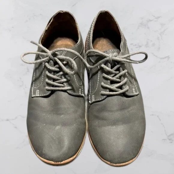Boy's size 2 Steve Madden Black Oxfords