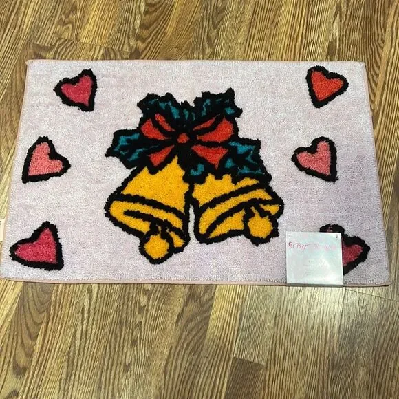 NWT Betsey Johnson Christmas bath rug