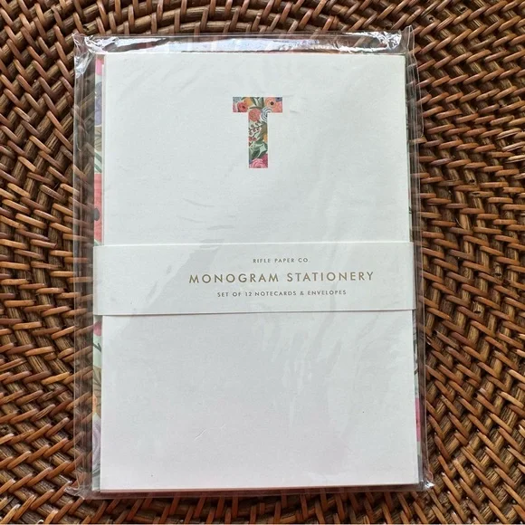 Rifle Paper Company Floral Garden Party “T” Monogram Notecards New with Tags