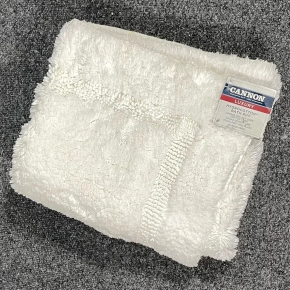 Vintage NWT CAANON Luxury White 100% Cotton Bath Rut