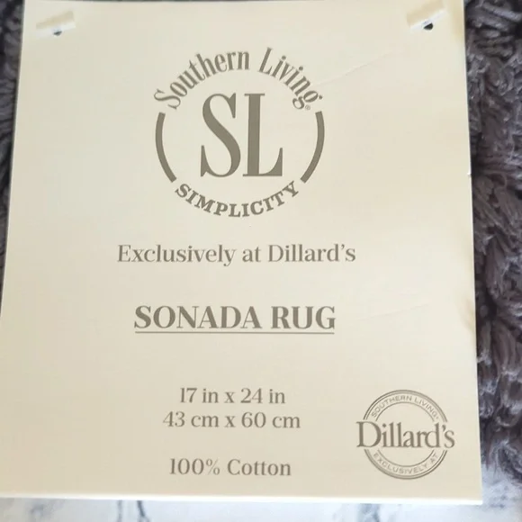 New With Tag Southern Living Sonada Bath Rugs in Gray