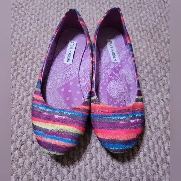 Steve Madden multi color girls size 4‎ flats