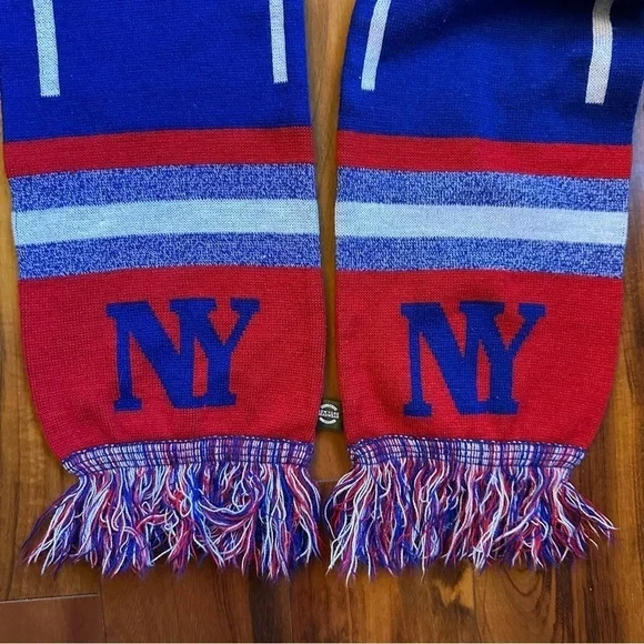 New York Giants Themed Knit Scarf
