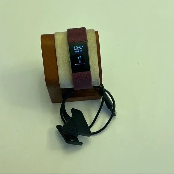 Fitbit Charge 2 (tested,‎ Charger included)