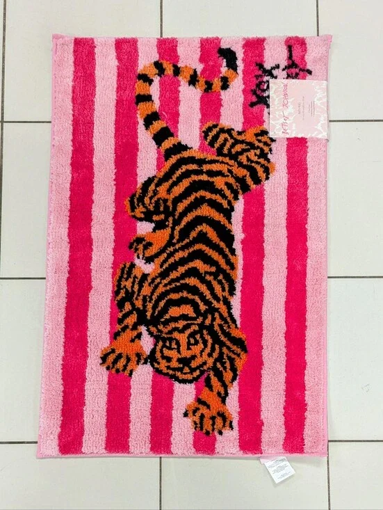 🐅NEW Betsey Johnson Stripe Pink Bath Rug Tiger Non-Slip Bottom 20x32”