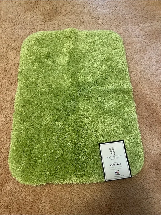 Wamsutta Lime Green Plush Bath Mat($2 with purchase of any other item)