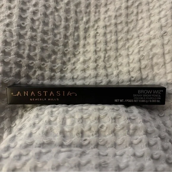 Anastasia Beverly Hills‎ Brow Wiz Skinny Brow Dark Brown Makeup NightOut Chic