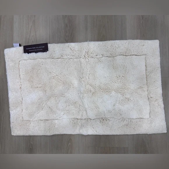 Hudson Park Bath Rug, 21 x 34, Cream, 100% Cotton