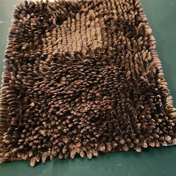 Source Unknown Brown Bath Mat Plush Shag Style