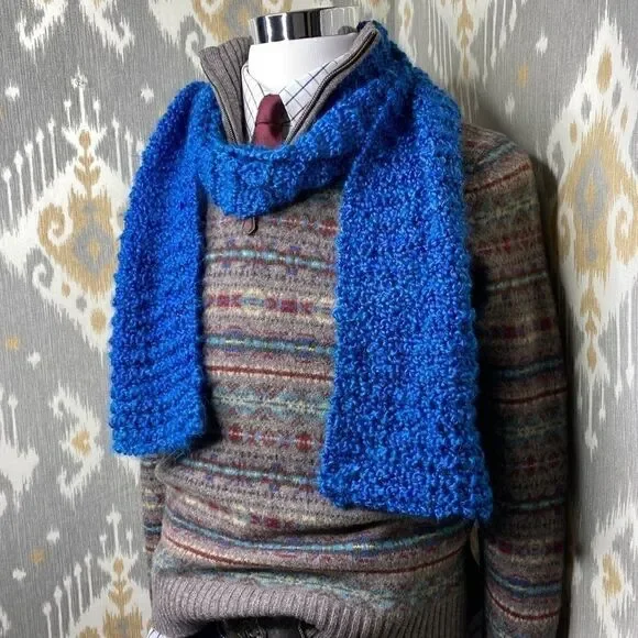 Unisex Hand-knit Oblong Blue Scarf