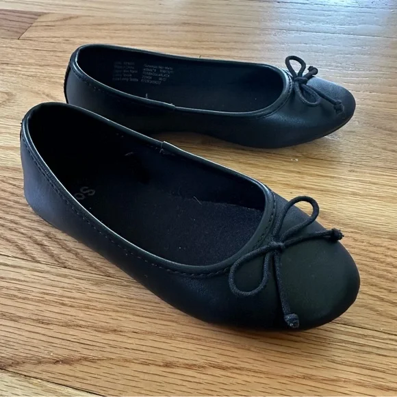 SO Black Ballet Flats with Bow Detail Sz 12 Girl