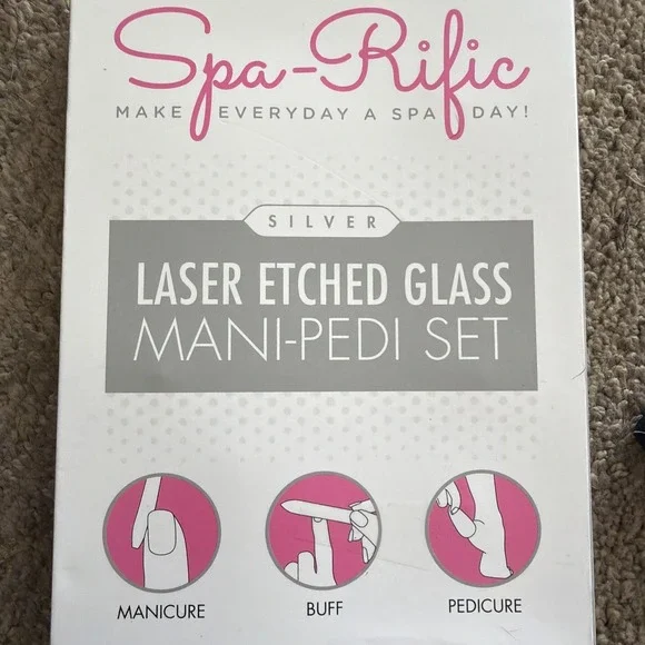 Spa-Rific marble Laser Etched Glass Mani- Pedi Set NIB Sparific