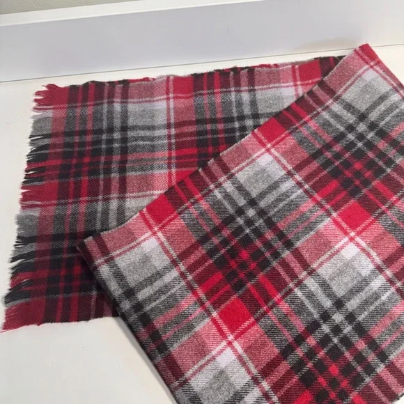 J Crew Buffalo Plaid Scarf Wool Alpaca Red Black Gray Fringe Cabin‎ Cozy Rustic