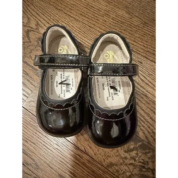 See Kai Run Jane II Black Patent Leather Mary Jane Shoes Size Toddler Girl 7 NEW