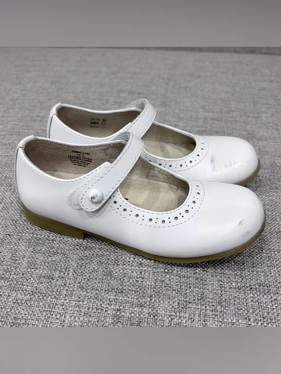 Footmates size 12.5 Emma white leather