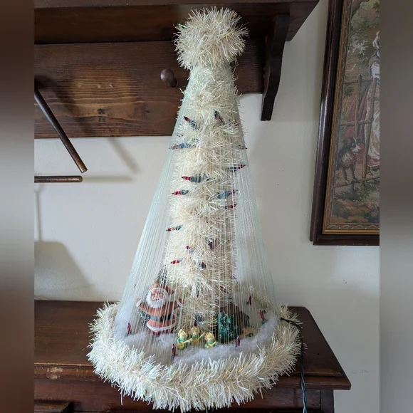 Vintage Tabletop Christmas Tree Gold/Beige Tinsel Garland Retro Santa Claus