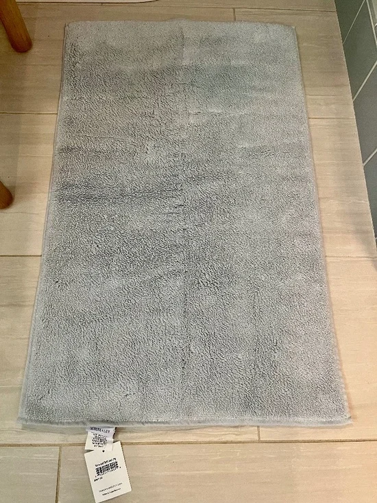 NWT Serena & Lily Kenwood Bath Mat - Ice Blue