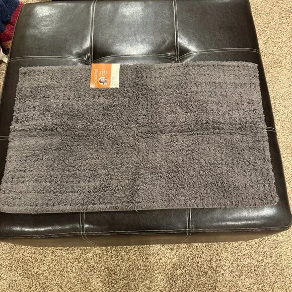 NEW Beautiful Home Cotton Bath Rug by Drew Barrymore 20”x34