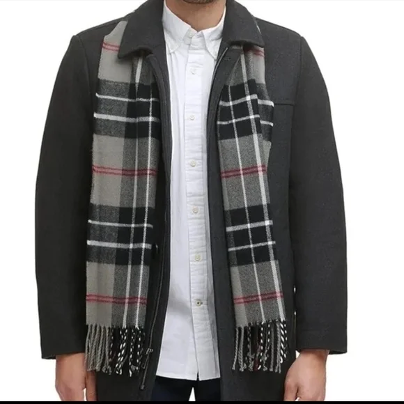 Dockers Men’s Plaid Scarf Gray Black Red Fringe 100% Acrylic Winter NWOT