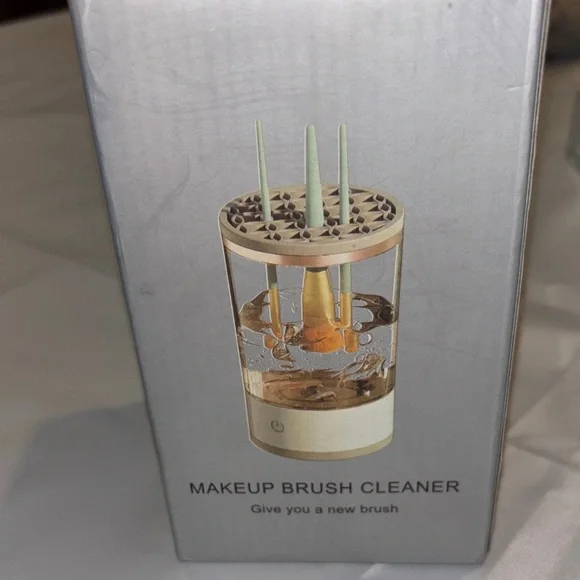 Automatic Makeup Brush Cleaner NWT