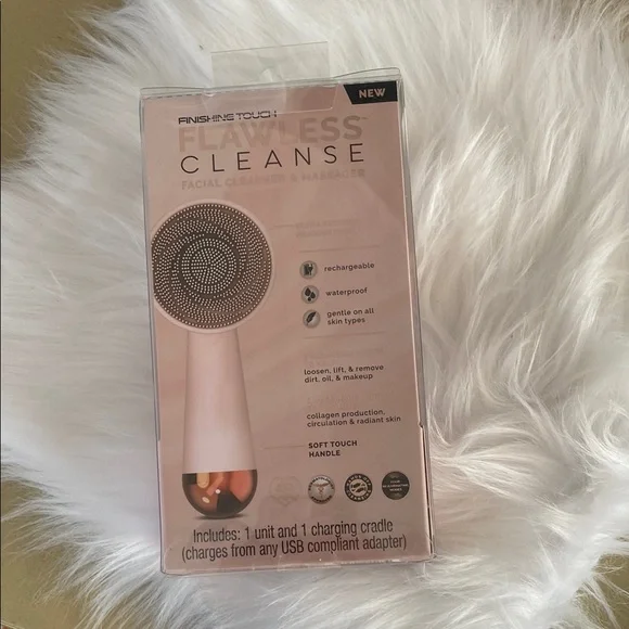 New in the box Finishing Touch Flawless Cleanse Facial Cleanser