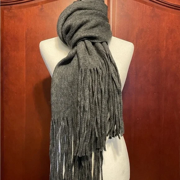 Lucky Brand Unisex Gray Oversized Cozy Fringe Scarf NWT