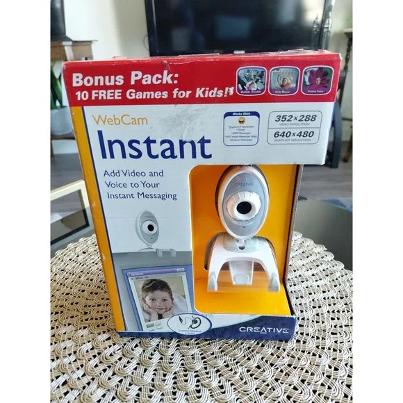 Creative Webcam Instant with Headset VF0040 VF0040WM New In Box Video Voice