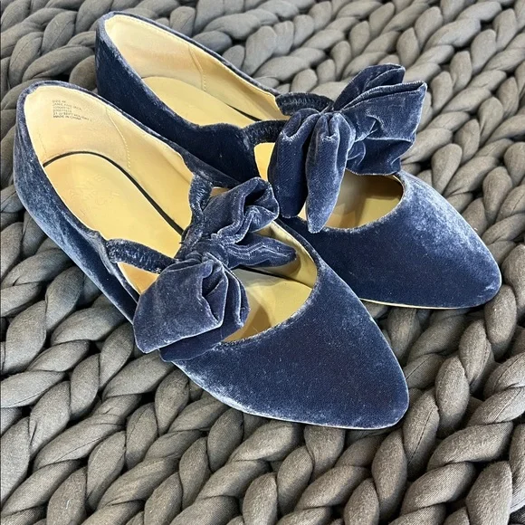 Janie and Jack Navy Velvet Bow Flats