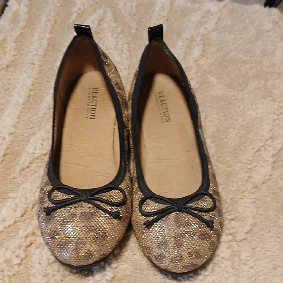 Kenneth Cole Reaction Gold and Black Dress Shoes