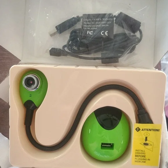 BRAND NEW HUE HD USB Video Camera Webcam w/ Built in Mic/Flexible Position Green