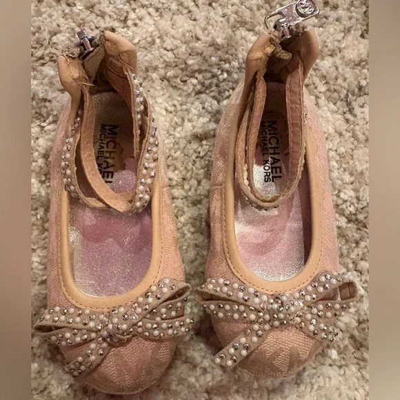 3/$15 Michael Kors Baby Kids Dress Shoes in Pink with Pearls