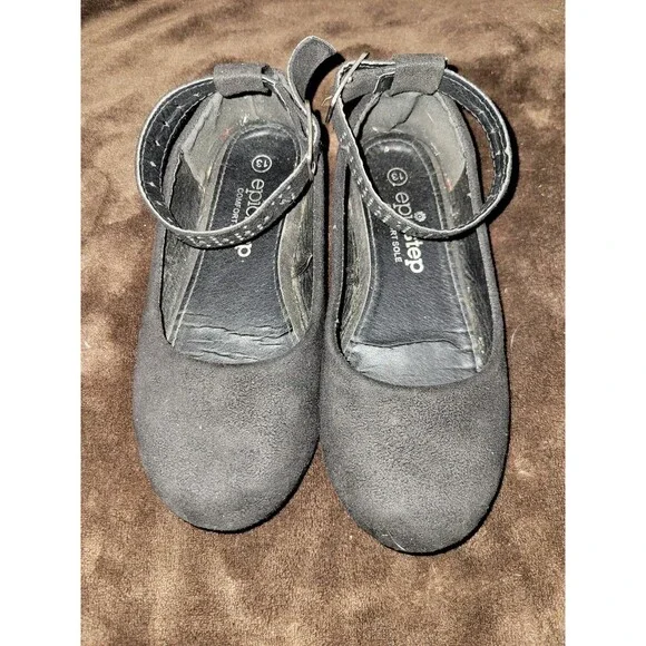Girls size 13 flats