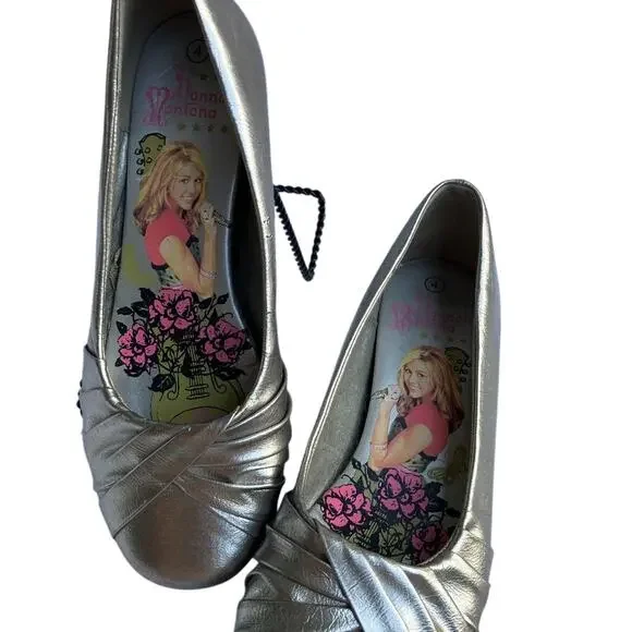 Hanna Montana shimmering slip-on shoe size 4