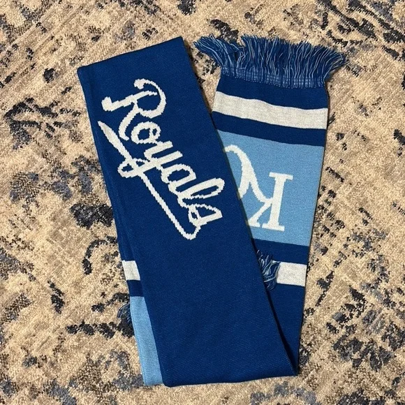 Forever Collectibles Blue Royals Scarf