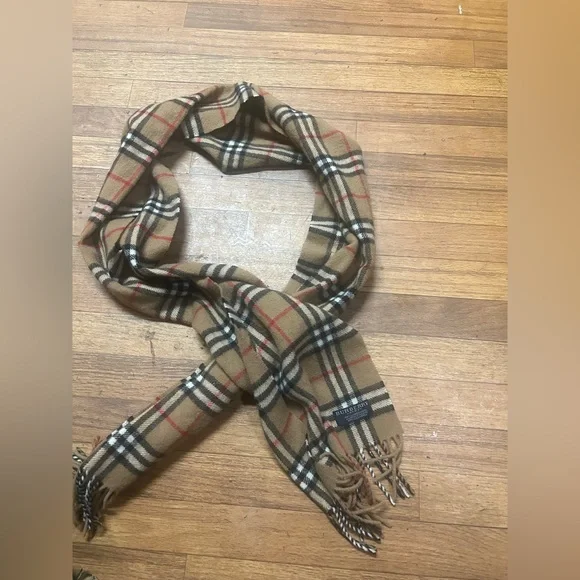 Burberry London Scarf Inches Beige Nova Check 100% Lambswool Made England