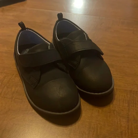 Wonder Nation Matte Black Velcro Dress Shoes sz 9 formal wedding uniform holiday