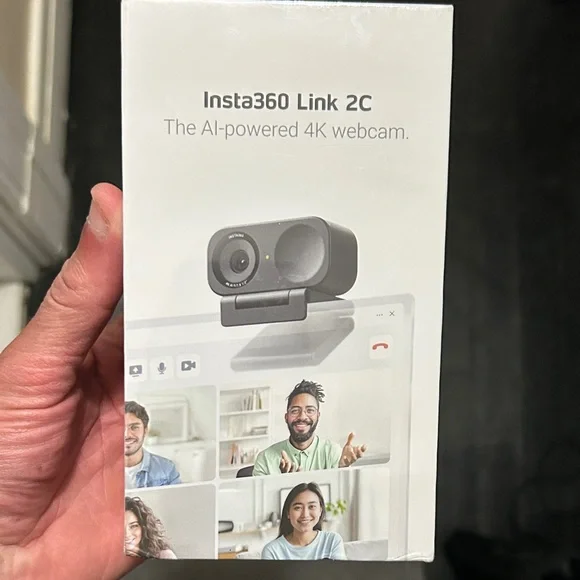 Brand new never opened insta360 webcam 4k resolution A.i. powered .best webcam