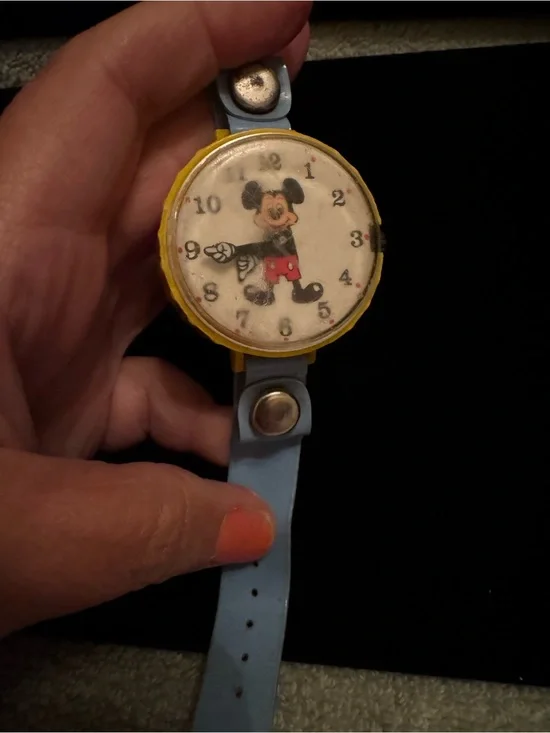 Vintage!!!!!Mickey Mouse Children's Analog Watch - Yellow Case, Light Blue Strap