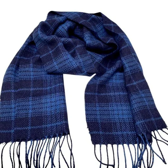 GAP Blue Plaid Scarf Acrylic Wool Blend Fringe Oblong Muffler 11.5x70