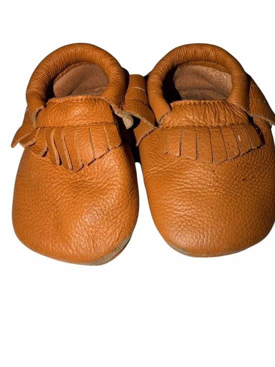 Soft Fringe Baby Moccasins in Tan