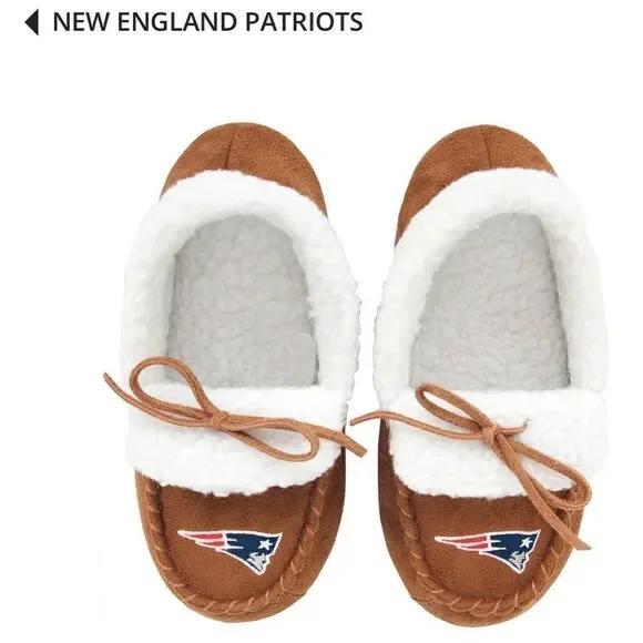 NFL kids New England Patriots moccasins size 3-4 M