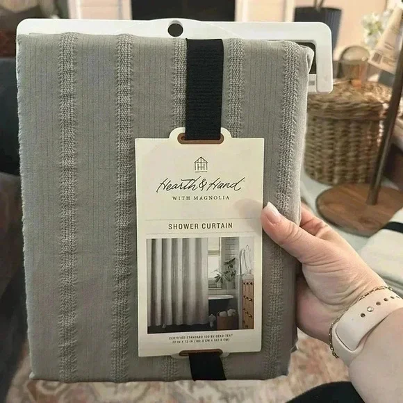 NWT HEARTH‎ & HAND GRAY SHOWER CURTAIN