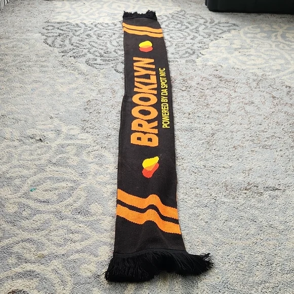Da Spot Inc. Brooklyn Scarf Black Orange