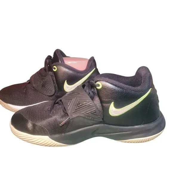 Nike Kids Kyrie Flytrap III Sneakers Size 6Y